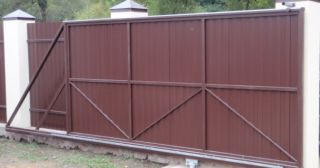 Купить откатные ворота из профнастила Междуреченск, цена от 1751 руб.